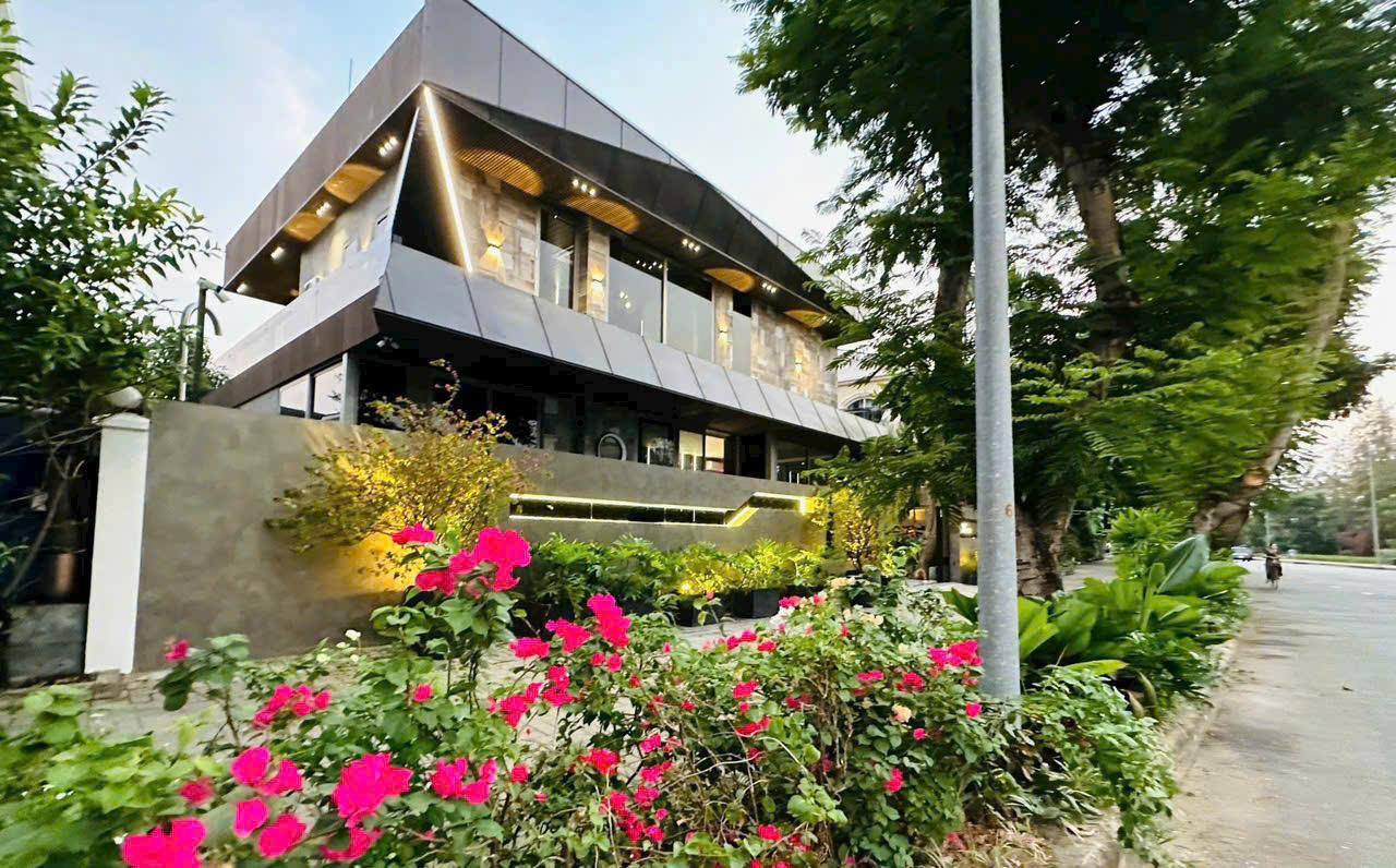 Biệt Thự Compound 67 Hưng Thái 2 Phú Mỹ Hưng Q7